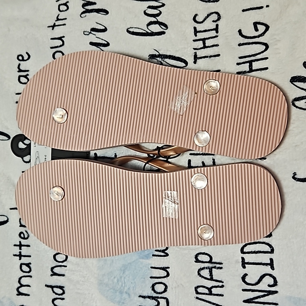 Guess slippers - Picture 2 of 2